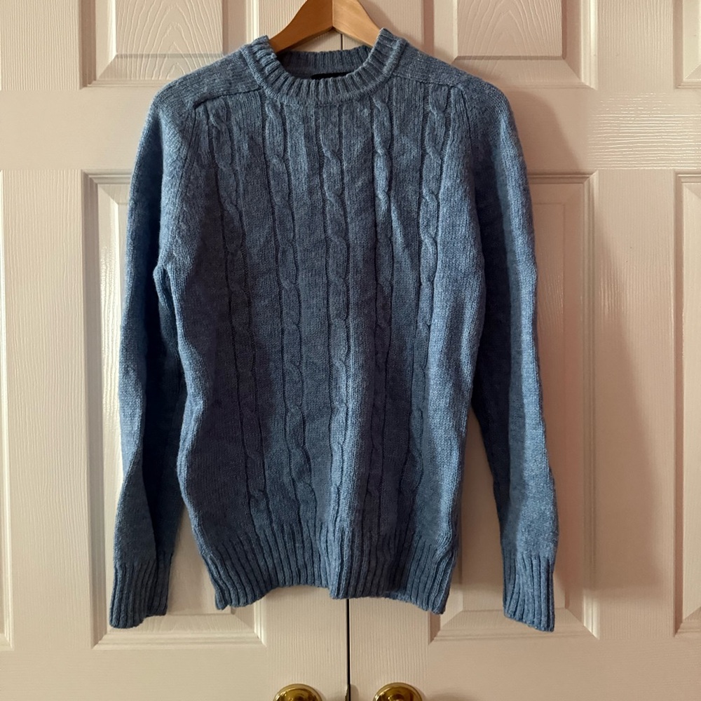 Lord & Taylor 100% Virgin Wool Men's Classic Blue Crewneck Sweater